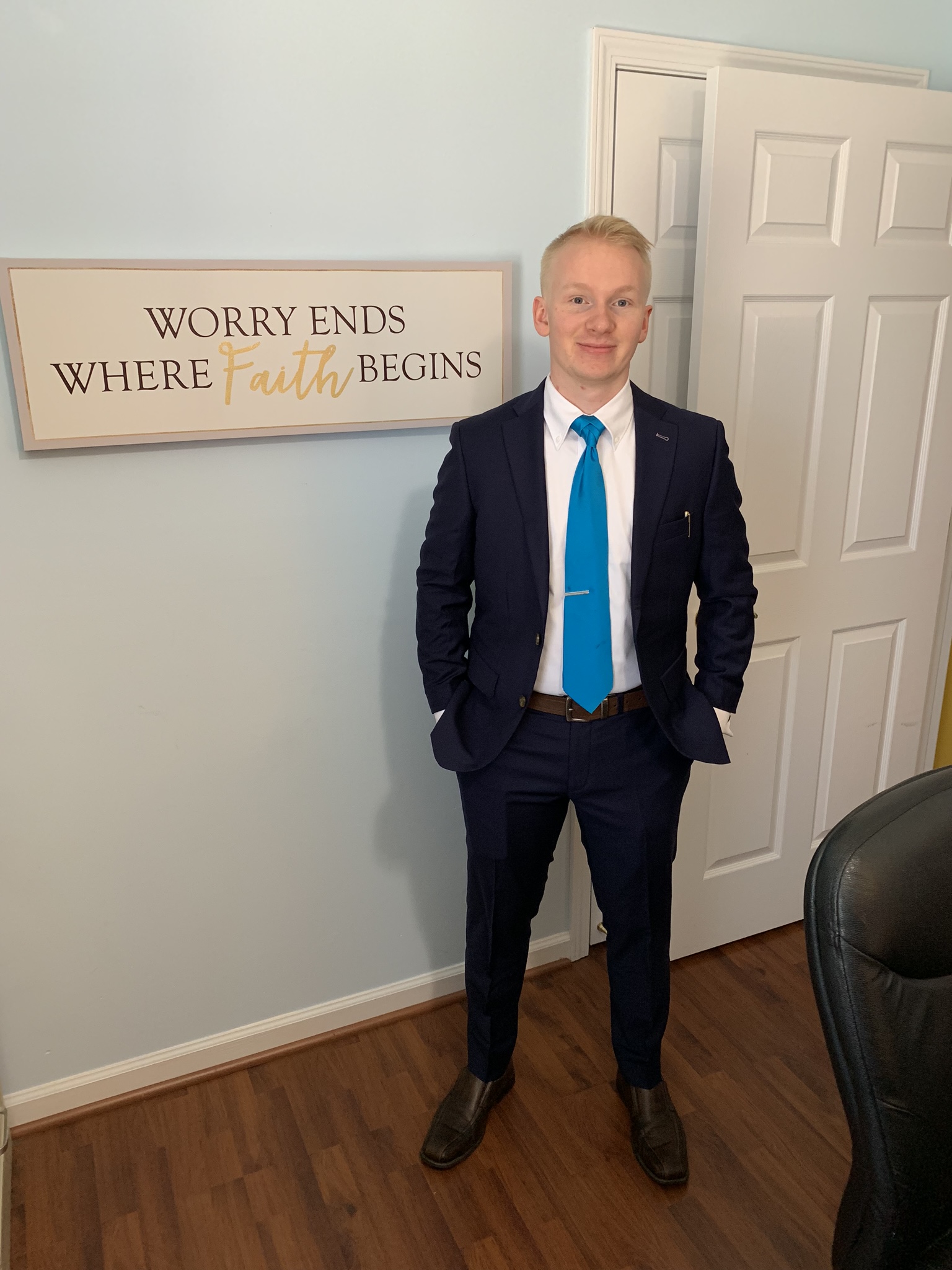 Christopher J Harvey